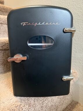 Frigidaire Retro Mini Refrigerator - Matte Black